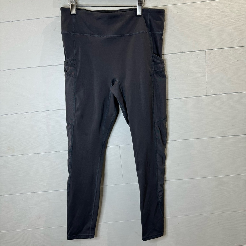 Fabletics | Women’s Phone Side Pocket Gray Leggings